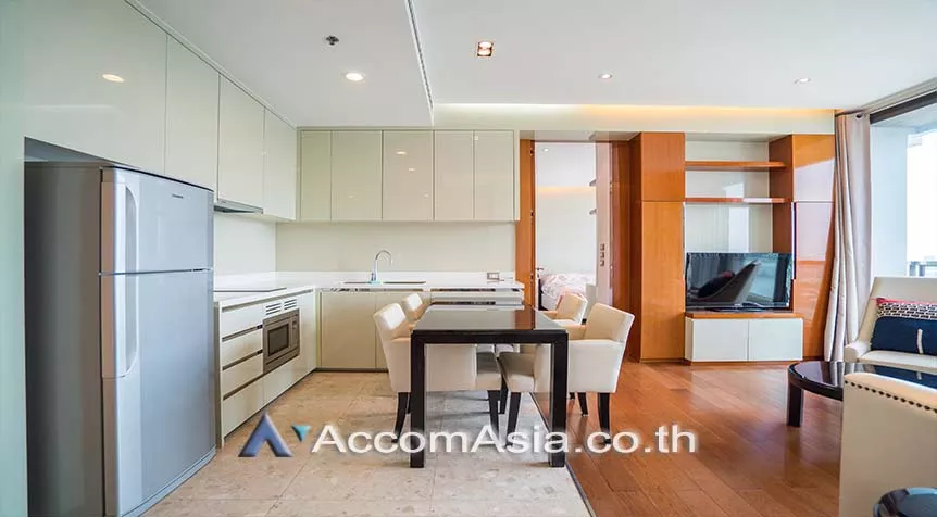  2 Bedrooms  Condominium For Rent in Sukhumvit, Bangkok  near BTS Phrom Phong (AA17556)