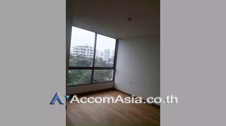  2 Bedrooms  Condominium For Sale in Sukhumvit, Bangkok  near BTS Phrom Phong (AA17601)