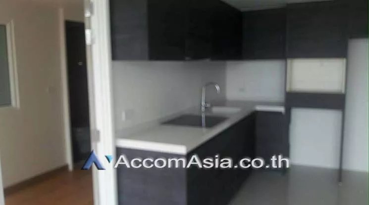  2 Bedrooms  Condominium For Sale in Sukhumvit, Bangkok  near BTS Phrom Phong (AA17601)