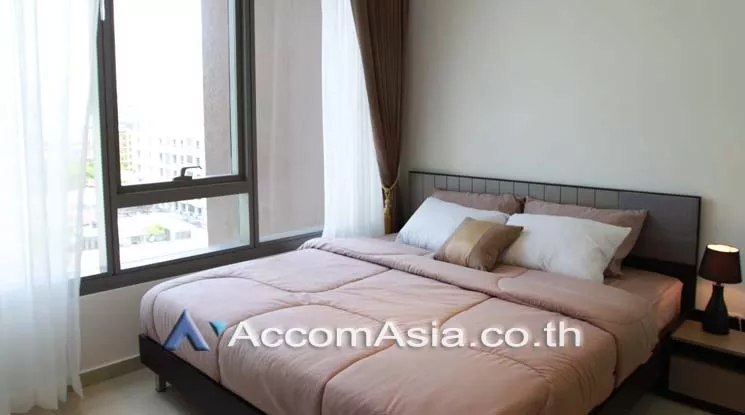  2 Bedrooms  Condominium For Rent in Sukhumvit, Bangkok  near BTS Ekkamai (AA17603)