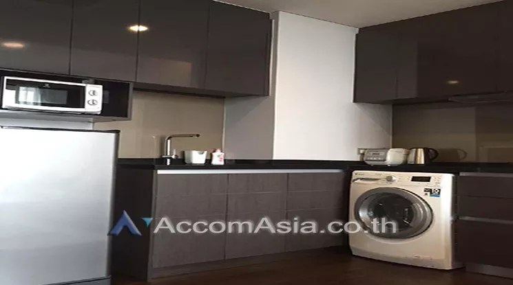  1 Bedroom  Condominium For Rent in Sukhumvit, Bangkok  near BTS Phrom Phong (AA17612)