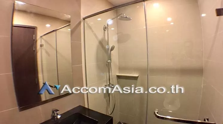  1 Bedroom  Condominium For Rent in Sukhumvit, Bangkok  near BTS Asok - MRT Sukhumvit (AA17649)