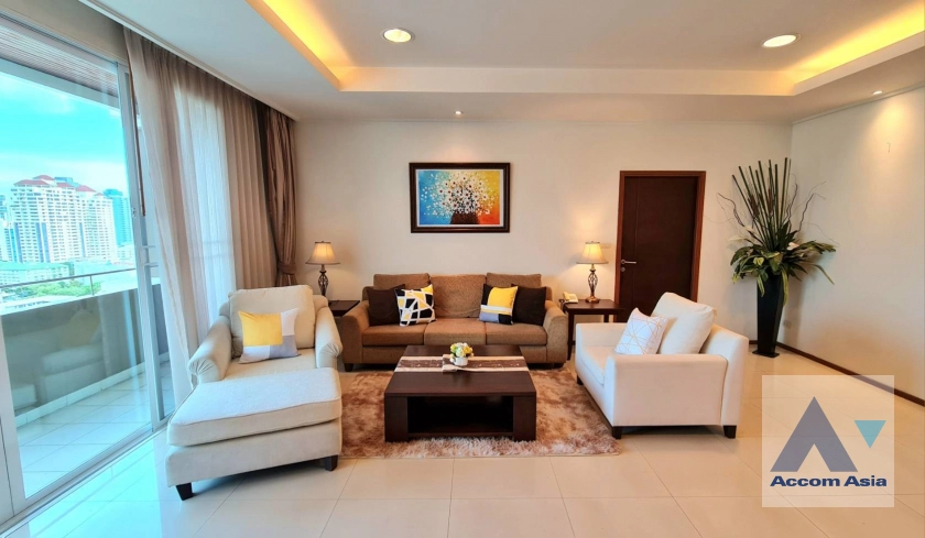 Big Balcony, Pet friendly |  3 Bedrooms  Apartment For Rent in Sukhumvit, Bangkok  (AA17654)