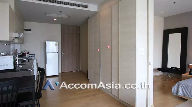  1 Bedroom  Condominium For Rent in Sukhumvit, Bangkok  near BTS Phrom Phong (AA17659)