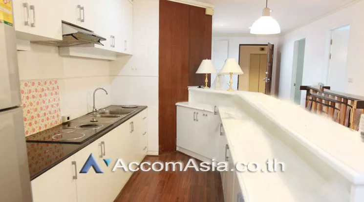  2 Bedrooms  Condominium For Rent in Sukhumvit, Bangkok  near BTS Phrom Phong (AA17661)