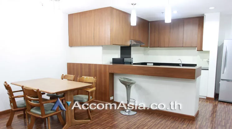  2 Bedrooms  Condominium For Rent in Sukhumvit, Bangkok  near BTS Phrom Phong (AA17662)