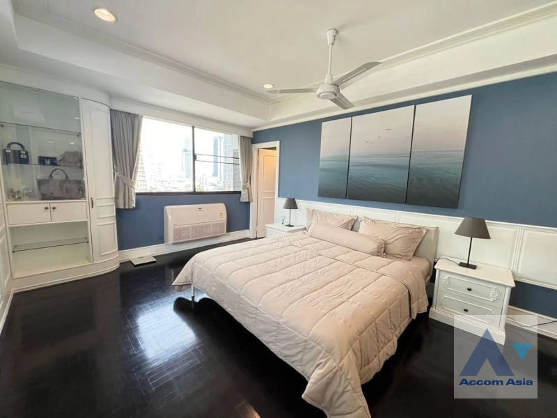 19  3 br Apartment For Rent in Sathorn ,Bangkok BTS Surasak at Good Location AA17664