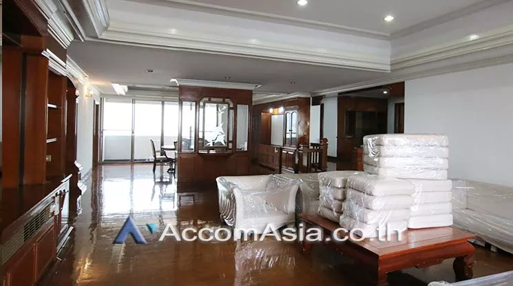 Pet friendly |  3 Bedrooms  Apartment For Rent in Sukhumvit, Bangkok  near BTS Asok - MRT Sukhumvit (AA17668)