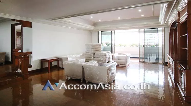 Pet friendly |  3 Bedrooms  Apartment For Rent in Sukhumvit, Bangkok  near BTS Asok - MRT Sukhumvit (AA17668)