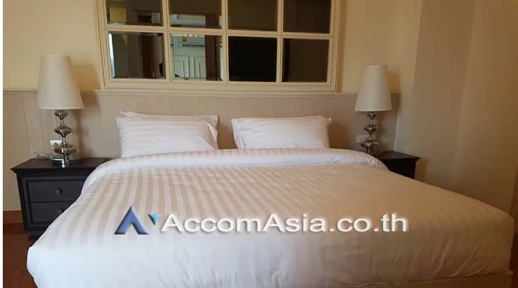  1 Bedroom  Apartment For Rent in Sukhumvit, Bangkok  near BTS Thong Lo (AA17705)