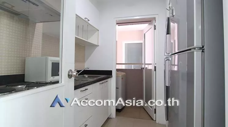  1 Bedroom  Condominium For Rent in Sukhumvit, Bangkok  near BTS Phrom Phong (AA17713)