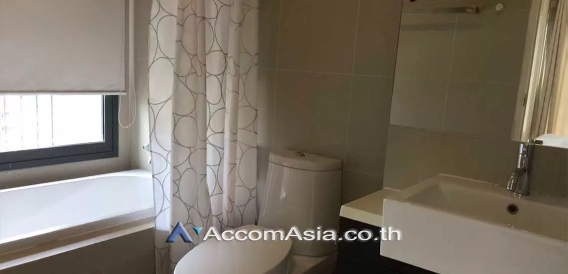  1 Bedroom  Condominium For Rent & Sale in Sukhumvit, Bangkok  near BTS Thong Lo (AA17718)