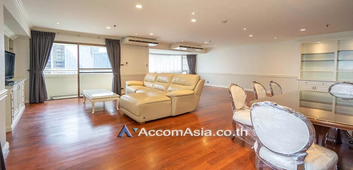  3 Bedrooms  Condominium For Rent in Sukhumvit, Bangkok  near BTS Phrom Phong (AA17737)