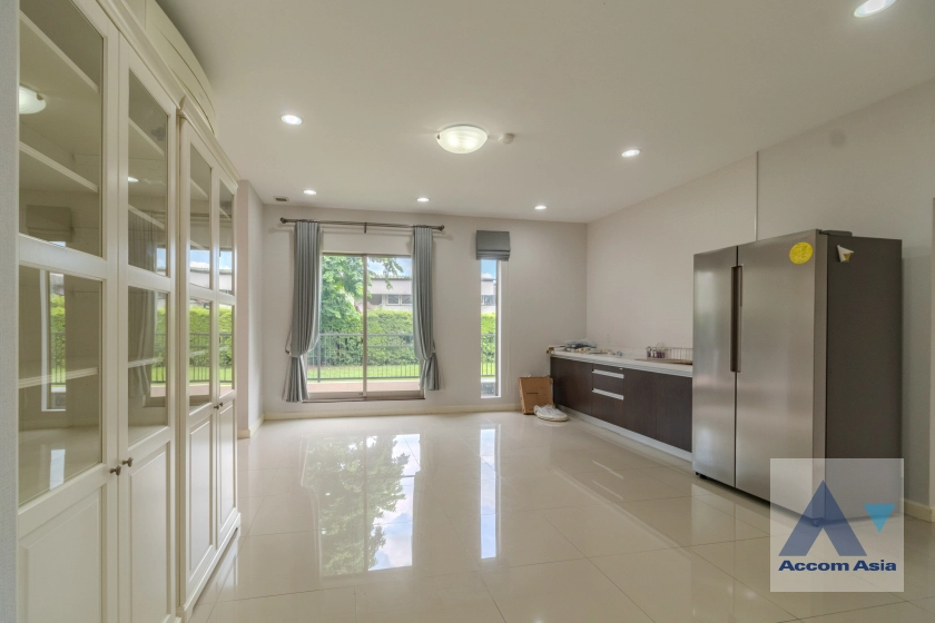 8  4 br House For Rent in Sukhumvit ,Bangkok BTS Phrom Phong AA17761