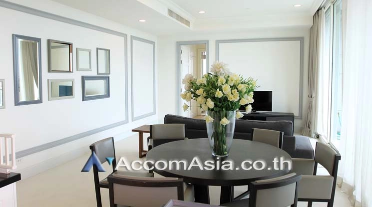  2 Bedrooms  Condominium For Rent in Sukhumvit, Bangkok  near BTS Phrom Phong (AA17807)