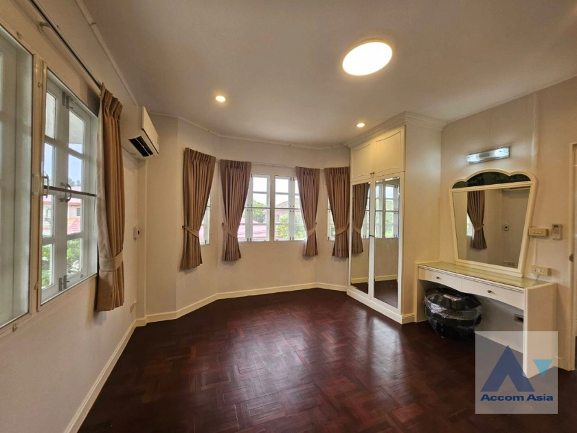 21  4 br House For Rent in Samutprakan ,Samutprakan BTS Bearing at Moo Baan Ladawan Srinakarin 50204