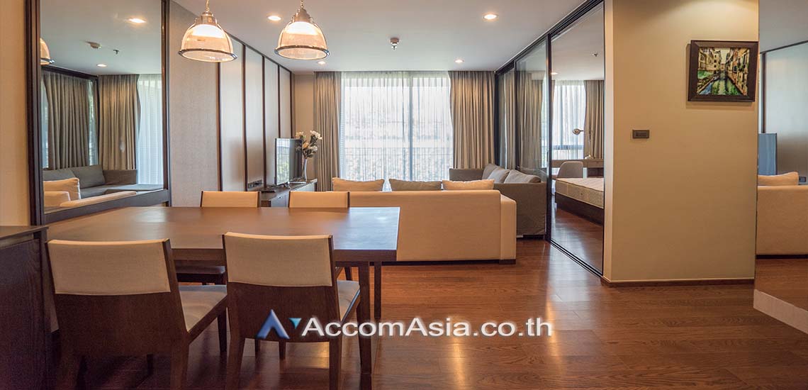  2 Bedrooms  Condominium For Rent in Sathorn, Bangkok  near BTS Chong Nonsi (AA17866)