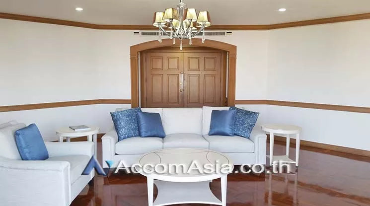 Pet friendly |  3 Bedrooms  Condominium For Rent in Sukhumvit, Bangkok  near BTS Phrom Phong (AA17931)