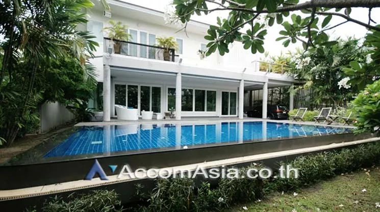  1  4 br House For Rent in Sukhumvit ,Bangkok BTS Ekkamai - BTS Phra khanong AA17973