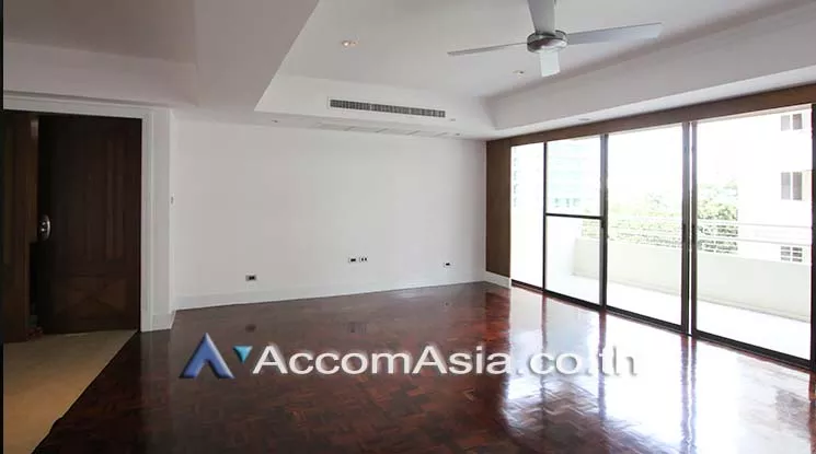 Pet friendly |  4 Bedrooms  Apartment For Rent in Sukhumvit, Bangkok  near BTS Phrom Phong (AA17977)