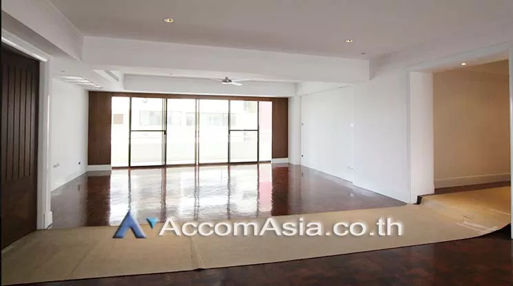 Pet friendly |  4 Bedrooms  Apartment For Rent in Sukhumvit, Bangkok  near BTS Phrom Phong (AA17977)