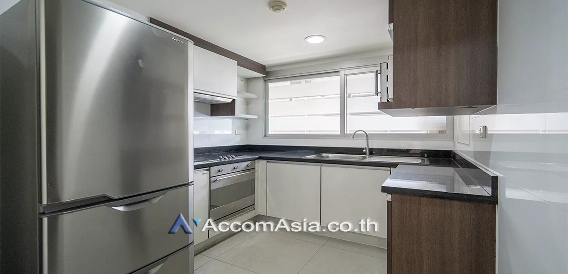 Big Balcony |  2 Bedrooms  Apartment For Rent in Sukhumvit, Bangkok  near BTS Asok - MRT Sukhumvit (AA18027)