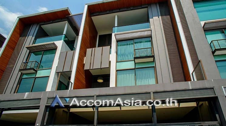 House For Rent & Sale in Sukhumvit, Bangkok Code AA18070