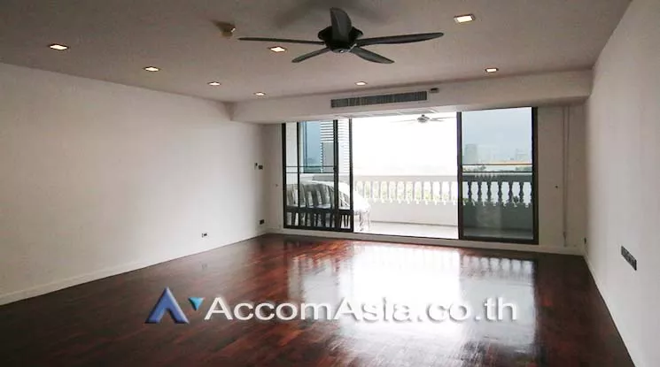 Big Balcony, Pet friendly |  4 Bedrooms  Apartment For Rent in Sukhumvit, Bangkok  near BTS Asok - MRT Sukhumvit (AA18082)