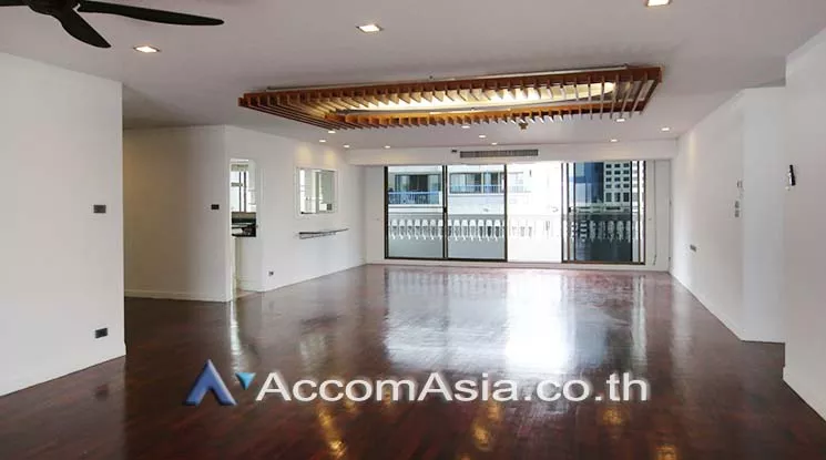 Big Balcony, Pet friendly |  4 Bedrooms  Apartment For Rent in Sukhumvit, Bangkok  near BTS Asok - MRT Sukhumvit (AA18082)