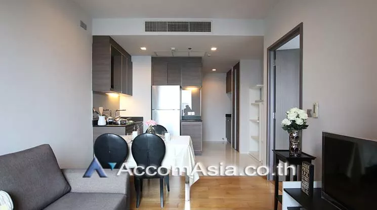  1 Bedroom  Condominium For Rent in Sukhumvit, Bangkok  near BTS Thong Lo (AA18094)