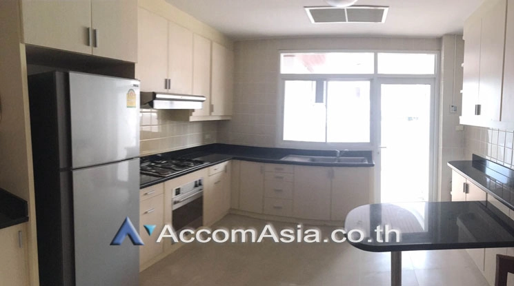 Big Balcony, Pet friendly |  4 Bedrooms  Apartment For Rent in Sukhumvit, Bangkok  near BTS Phrom Phong (AA18138)