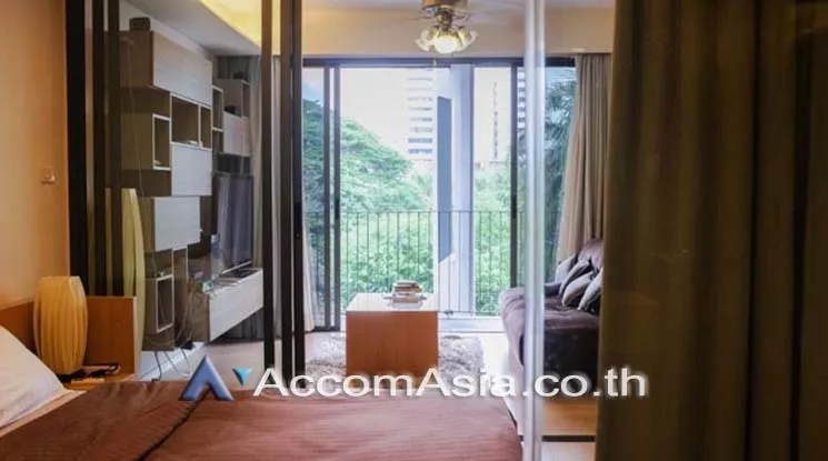  1 Bedroom  Condominium For Sale in Sukhumvit, Bangkok  near BTS Phrom Phong (AA18143)