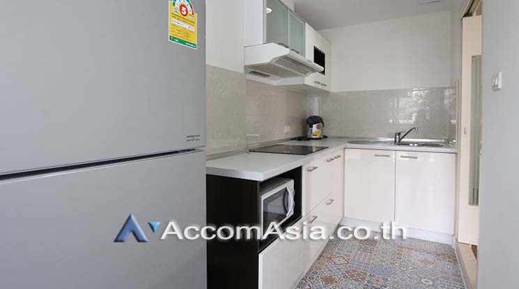  3 Bedrooms  Condominium For Rent in Sukhumvit, Bangkok  near BTS Phrom Phong (AA18154)