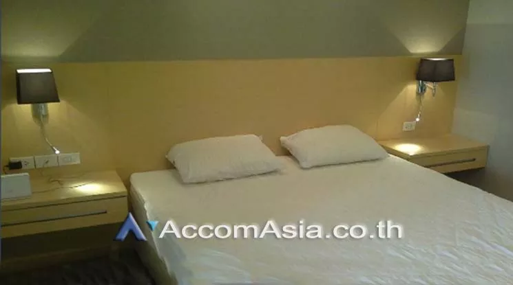  1 Bedroom  Condominium For Rent in Sukhumvit, Bangkok  near BTS Thong Lo (AA18186)