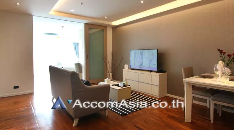  1 Bedroom  Apartment For Rent in Sukhumvit, Bangkok  near BTS Phrom Phong (AA18201)