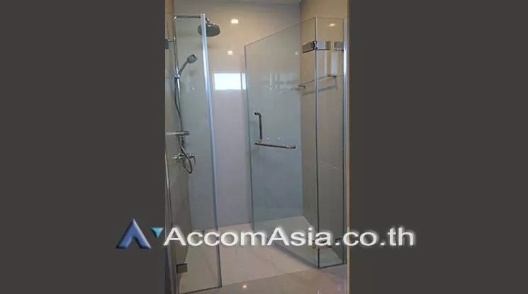 7  1 br Apartment For Rent in Sukhumvit ,Bangkok BTS Thong Lo at Low rise Building AA18204