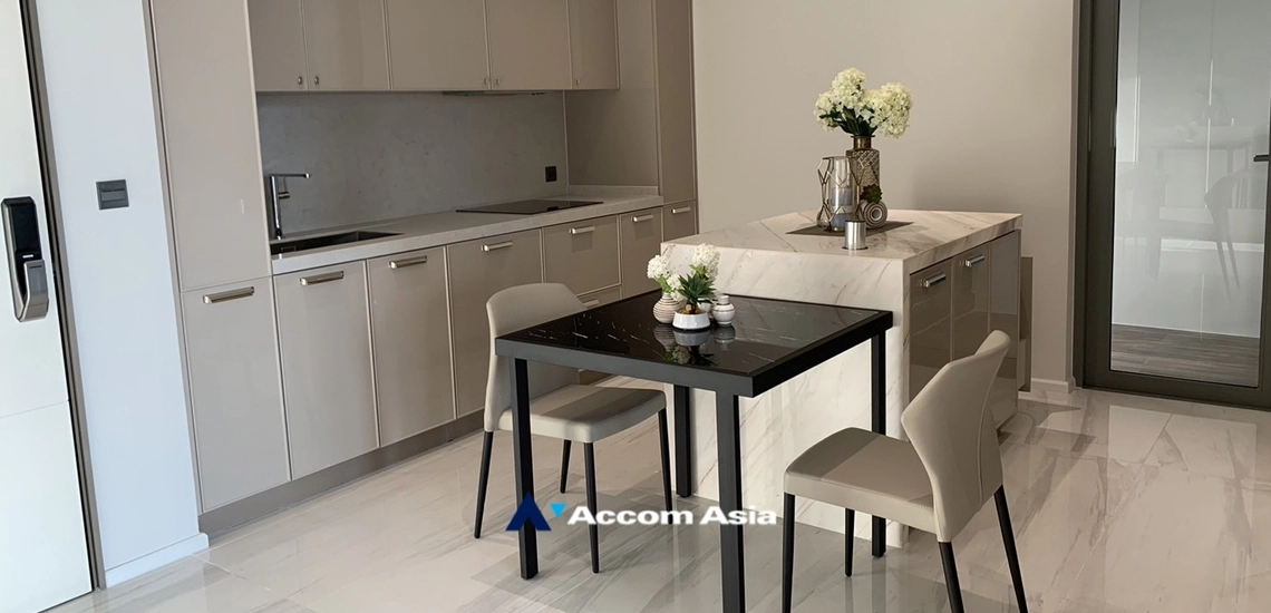  2 Bedrooms  Condominium For Rent & Sale in Sukhumvit, Bangkok  near BTS Phrom Phong (AA18213)