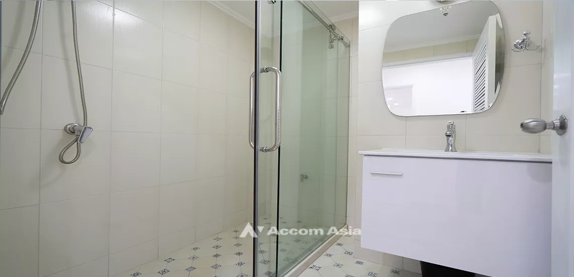 8  3 br Condominium For Rent in Sukhumvit ,Bangkok BTS Phrom Phong at Royal Castle AA18235