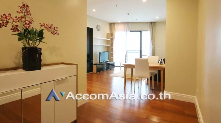  1 Bedroom  Condominium For Rent in Sukhumvit, Bangkok  near BTS Phrom Phong (AA18324)