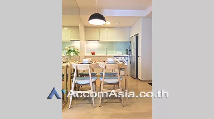  1 Bedroom  Condominium For Rent in Sukhumvit, Bangkok  near BTS Thong Lo (AA18330)
