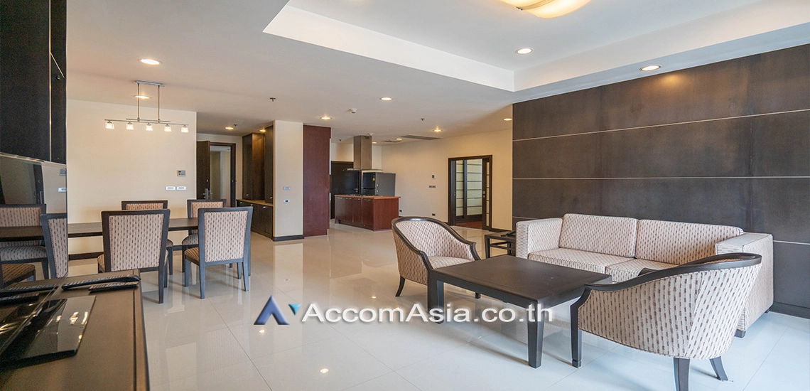 Pet friendly |  2 Bedrooms  Apartment For Rent in Sukhumvit, Bangkok  near BTS Asok - MRT Sukhumvit (AA18412)