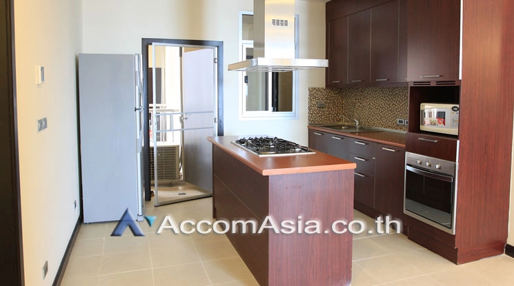 Pet friendly |  2 Bedrooms  Apartment For Rent in Sukhumvit, Bangkok  near BTS Asok - MRT Sukhumvit (AA18413)