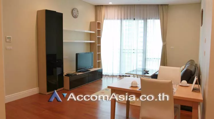  1 Bedroom  Condominium For Rent in Sukhumvit, Bangkok  near BTS Phrom Phong (AA18539)