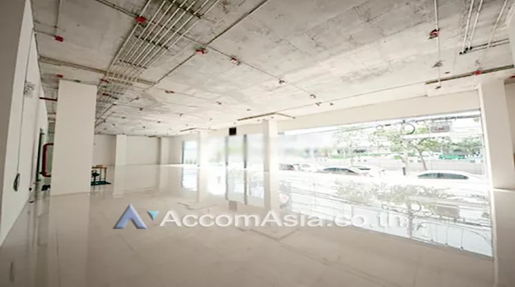  2  Retail / Showroom For Rent in Ratchadaphisek ,Bangkok MRT Ratchadaphisek AA18556