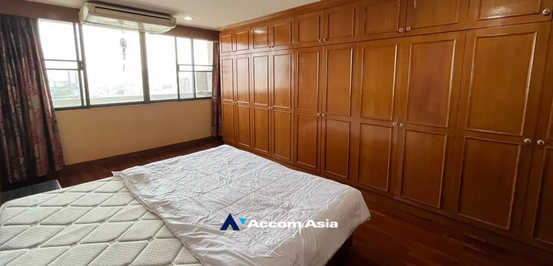 13  3 br Condominium For Rent in Sukhumvit ,Bangkok BTS Ekkamai at Empire House AA18561