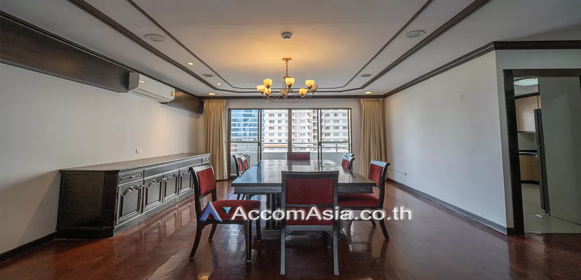 Big Balcony, Pet friendly |  3 Bedrooms  Condominium For Rent in Sukhumvit, Bangkok  near BTS Phrom Phong (AA18676)