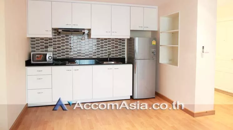  1 Bedroom  Apartment For Rent in Sukhumvit, Bangkok  near BTS Nana (AA18718)