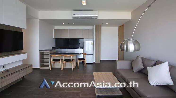  2 Bedrooms  Condominium For Rent in Sukhumvit, Bangkok  near BTS Ekkamai (AA18739)