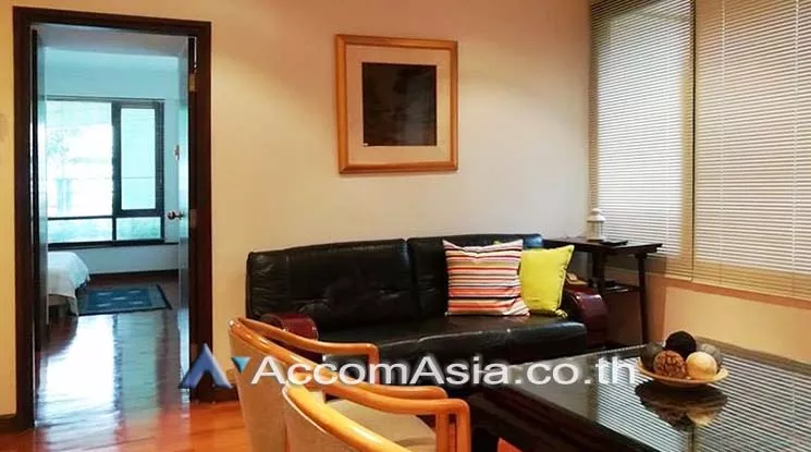  1 Bedroom  Condominium For Rent in Sathorn, Bangkok  near BTS Chong Nonsi - MRT Lumphini (AA18791)