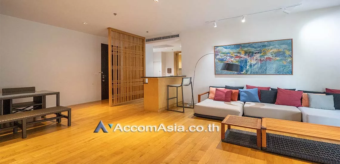 Pet friendly |  3 Bedrooms  Condominium For Rent in Sukhumvit, Bangkok  near BTS Phrom Phong (AA18820)